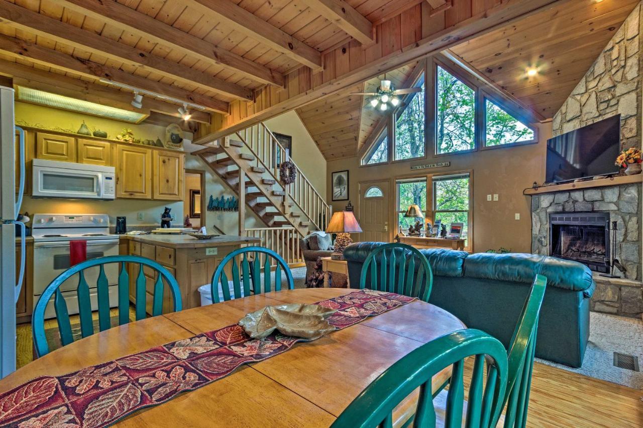 Spacious Maggie Valley Cabin With Hot Tub And Mtn View Dış mekan fotoğraf