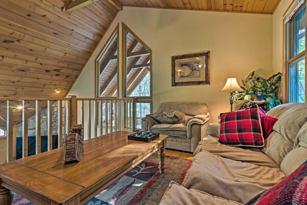 Spacious Maggie Valley Cabin With Hot Tub And Mtn View Dış mekan fotoğraf