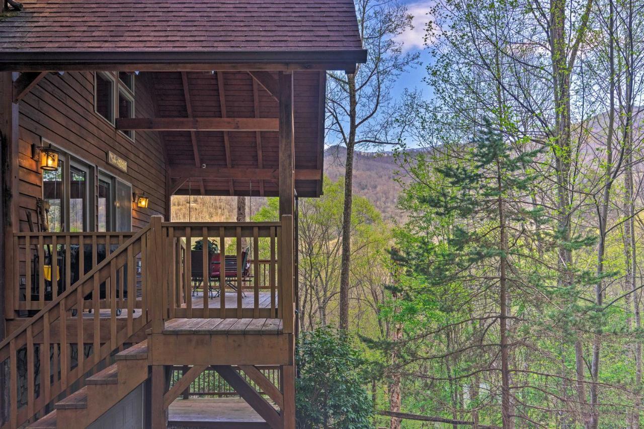 Spacious Maggie Valley Cabin With Hot Tub And Mtn View Dış mekan fotoğraf