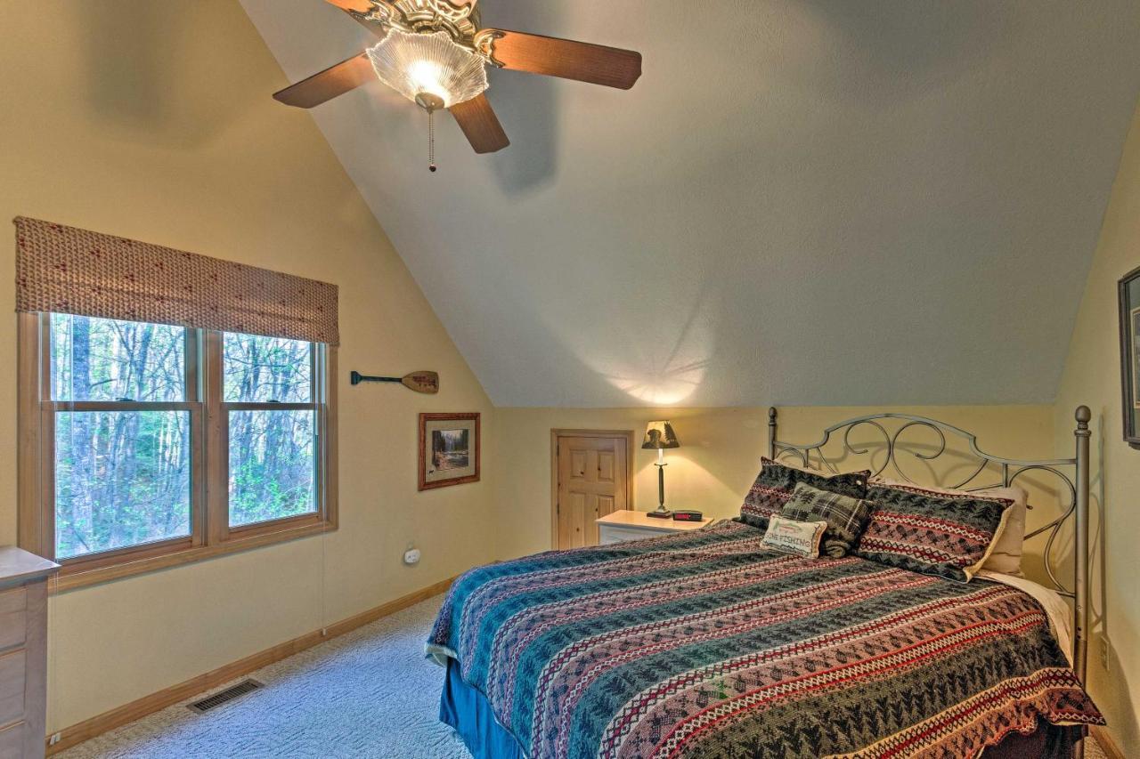 Spacious Maggie Valley Cabin With Hot Tub And Mtn View Dış mekan fotoğraf