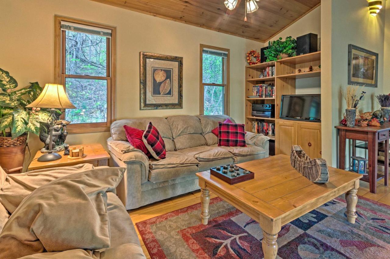Spacious Maggie Valley Cabin With Hot Tub And Mtn View Dış mekan fotoğraf